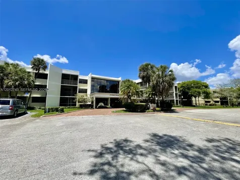 491 Racquet Club Road Weston FL 33326