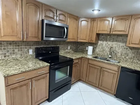 491 Racquet Club Road Weston FL 33326