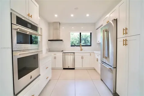 8811 Carlyle Avenue Surfside FL 33154