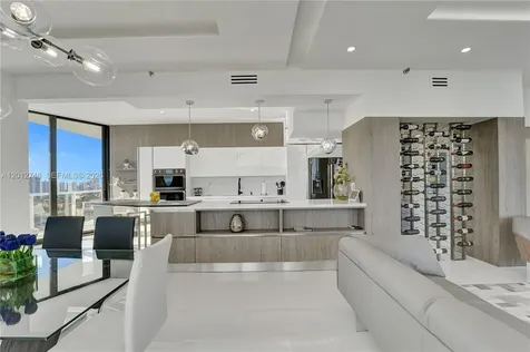 20281 E Country Club Drive Aventura FL 33180