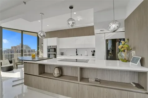 20281 E Country Club Drive Aventura FL 33180