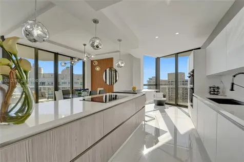 20281 E Country Club Drive Aventura FL 33180
