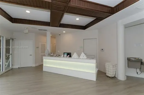 20281 E Country Club Drive Aventura FL 33180