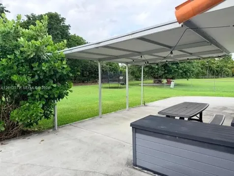 2220 SW 125th Court Miami FL 33175