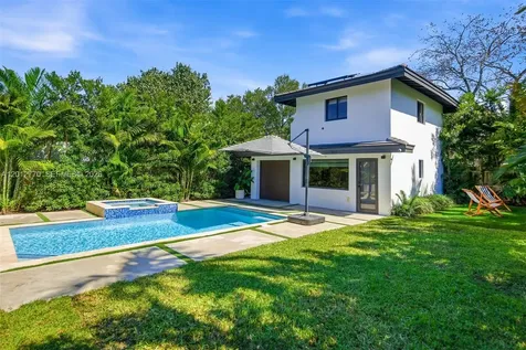 436 NE 88th Street El Portal FL 33138