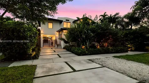 436 NE 88th Street El Portal FL 33138