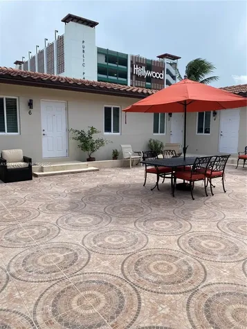326 Roosevelt Street 1-5 Hollywood FL 33019