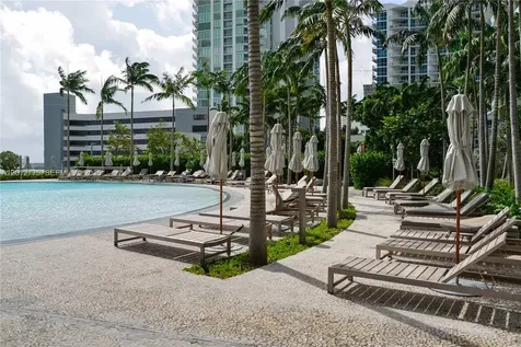 650 NE 32nd Street Miami FL 33137