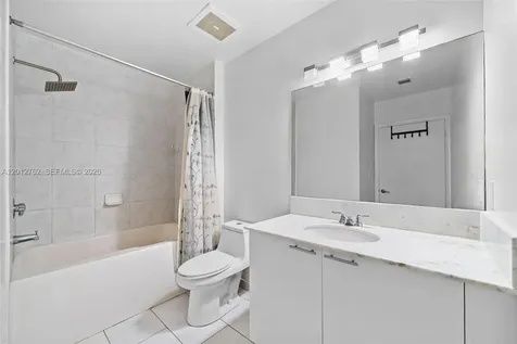 133 NE 2nd Avenue Miami FL 33132