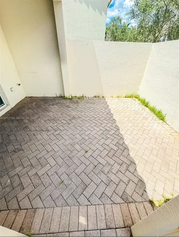 3210 NW 126th Avenue Sunrise FL 33323