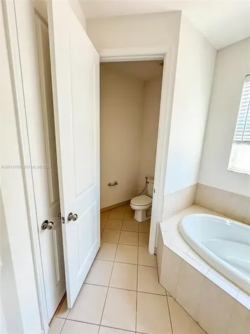 3210 NW 126th Avenue Sunrise FL 33323