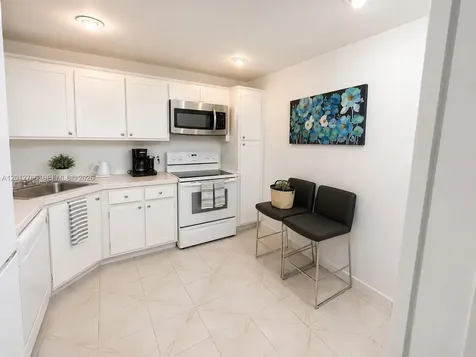 2780 NE 183rd Street Aventura FL 33160