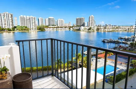 2780 NE 183rd Street Aventura FL 33160