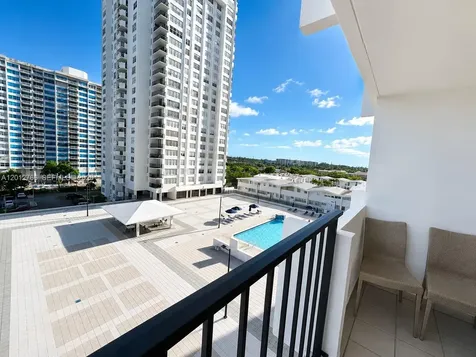 2780 NE 183rd Street Aventura FL 33160