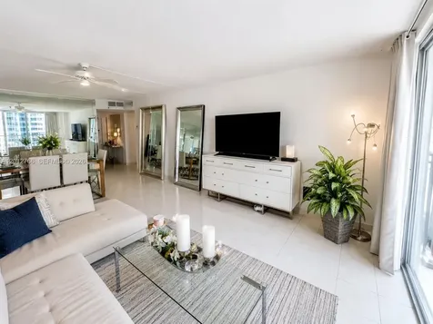 2780 NE 183rd Street Aventura FL 33160