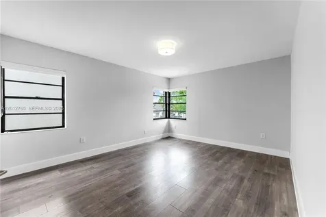 6327 SW 127th Place Miami FL 33183