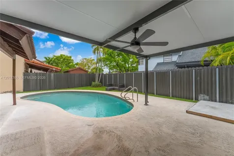6327 SW 127th Place Miami FL 33183