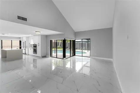 6327 SW 127th Place Miami FL 33183
