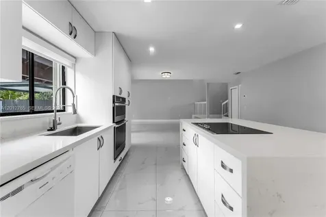 6327 SW 127th Place Miami FL 33183