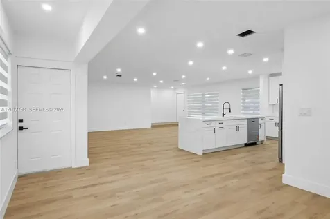 4948 SW 90th Terrace Cooper City FL 33328