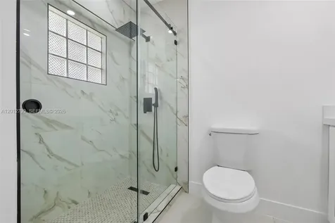 4948 SW 90th Terrace Cooper City FL 33328