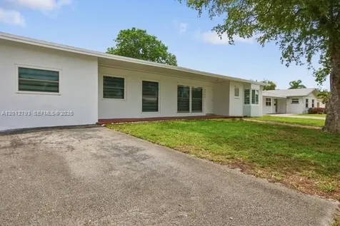 4948 SW 90th Terrace Cooper City FL 33328