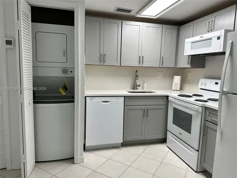 3051 SW 27th Avenue Miami FL 33133