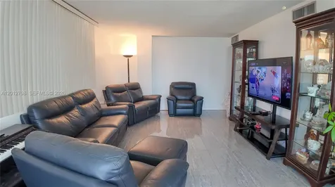 3113 S Ocean Drive Hallandale Beach FL 33009