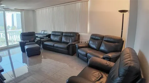 3113 S Ocean Drive Hallandale Beach FL 33009