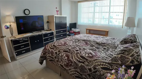 3113 S Ocean Drive Hallandale Beach FL 33009
