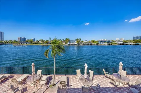 3113 S Ocean Drive Hallandale Beach FL 33009