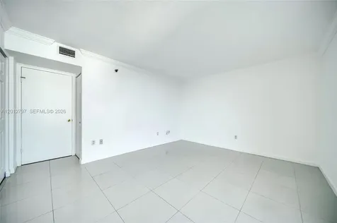7933 West Drive North Bay Village FL 33141
