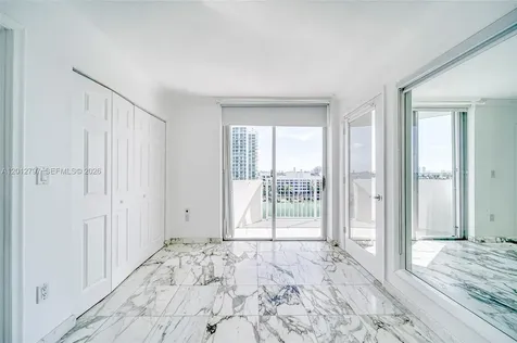 7933 West Drive North Bay Village FL 33141