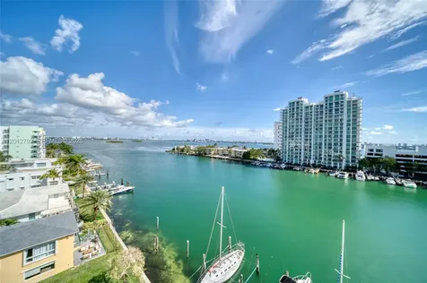 7933 West Drive North Bay Village FL 33141