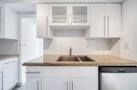 7933 West Drive North Bay Village FL 33141
