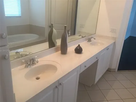3210 NW 126th Avenue Sunrise FL 33323