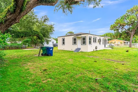 9301 NW 20th Avenue Miami FL 33147