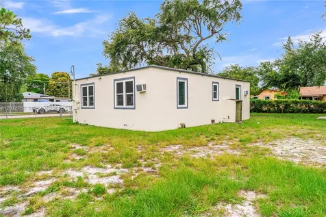 9301 NW 20th Avenue Miami FL 33147