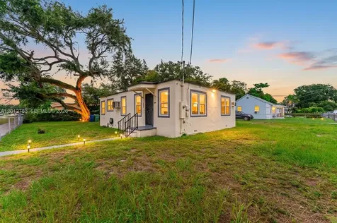 9301 NW 20th Avenue Miami FL 33147