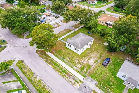9301 NW 20th Avenue Miami FL 33147