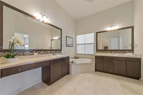 3153 NW 83rd Way Cooper City FL 33024