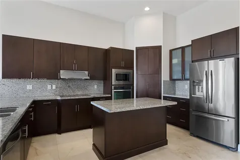 3153 NW 83rd Way Cooper City FL 33024