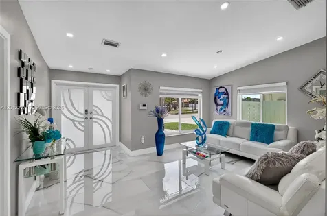 15167 SW 172nd Terrace Miami FL 33187