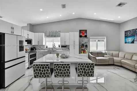 15167 SW 172nd Terrace Miami FL 33187