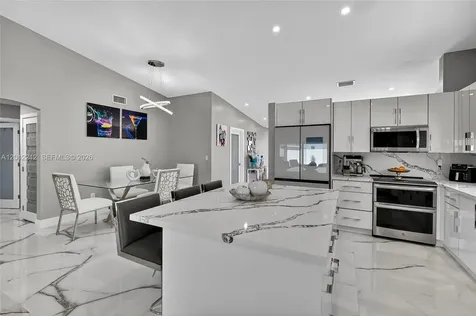 15167 SW 172nd Terrace Miami FL 33187