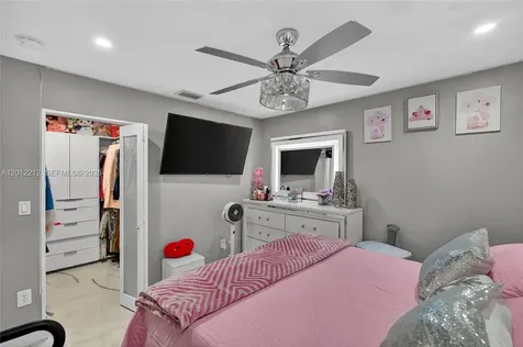 15167 SW 172nd Terrace Miami FL 33187