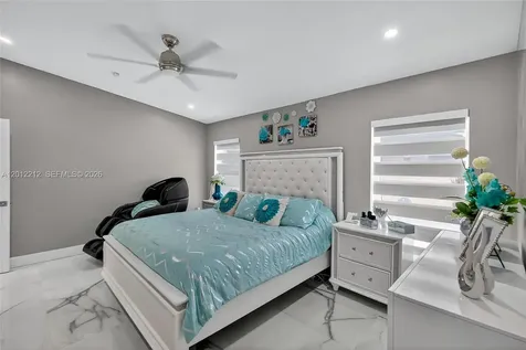 15167 SW 172nd Terrace Miami FL 33187
