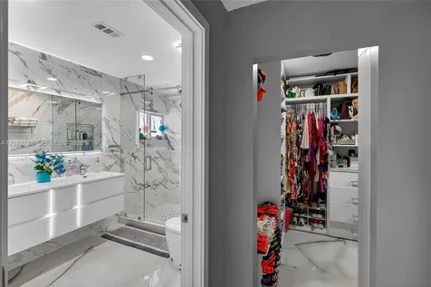 15167 SW 172nd Terrace Miami FL 33187
