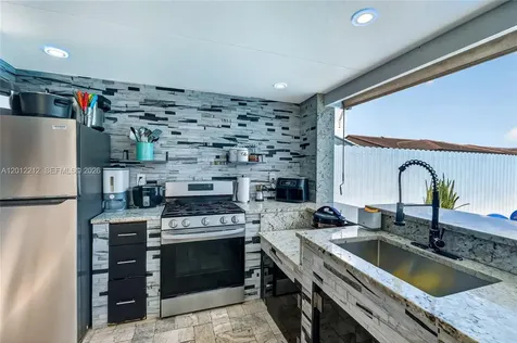 15167 SW 172nd Terrace Miami FL 33187