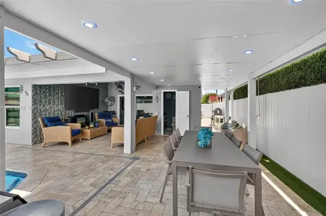 15167 SW 172nd Terrace Miami FL 33187